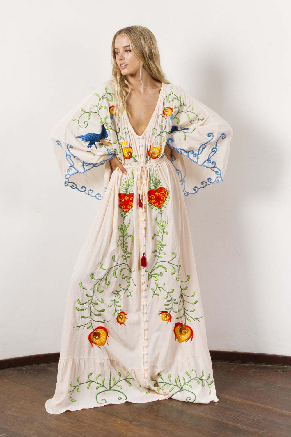 Retro long dress with openwork tassel decoration
