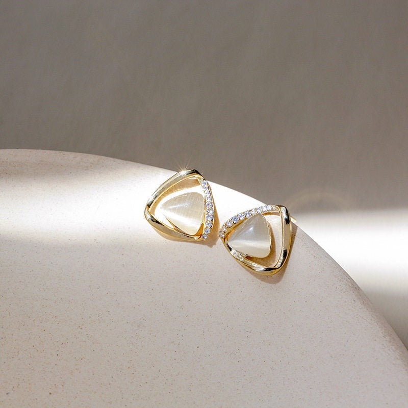 S925 Silver Needle Cat's Eye Small Earrings Female Geometric Square Love Diamond Earrings Simple Atmosphere Earrings