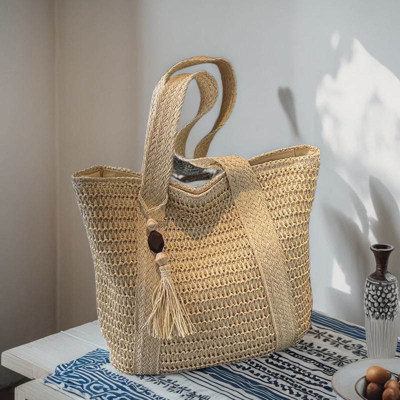 Woven Straw Shoulder Bag with Wide Braid Design