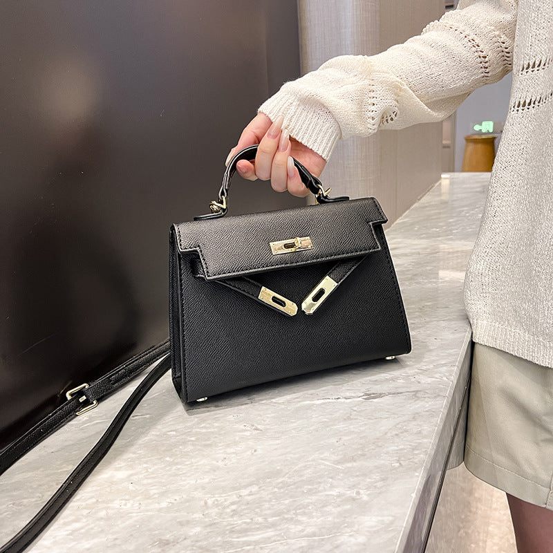 Single-shoulder crossbody bag - perfect for daily commutes