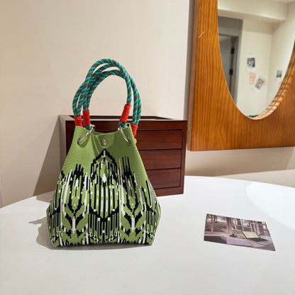 Knitted Handbag with Magnetic Buckle