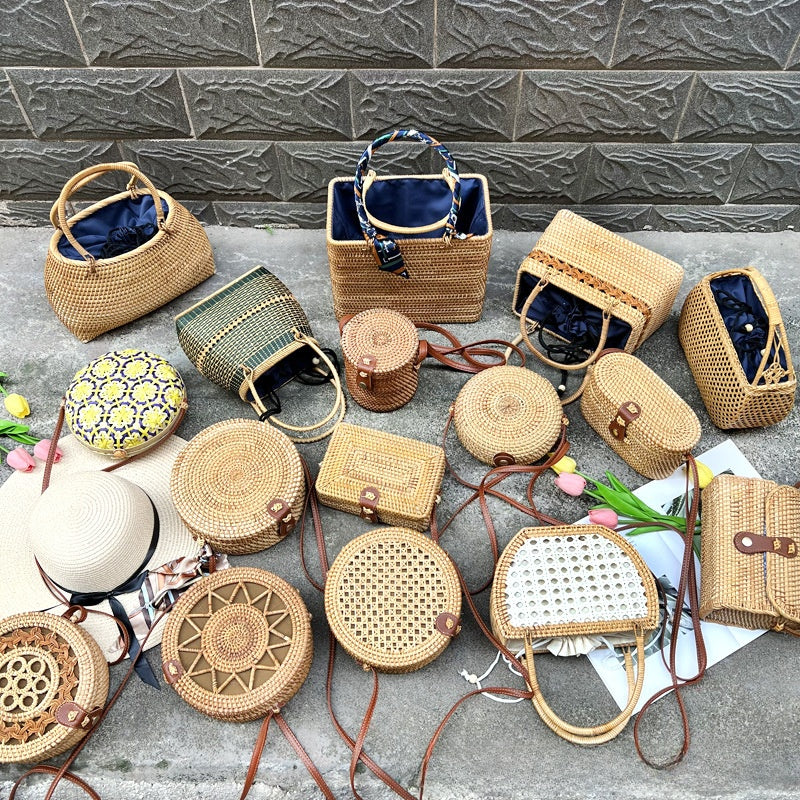 Vintage rattan crossbody bag