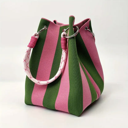 Knitted handbag and shoulder bag