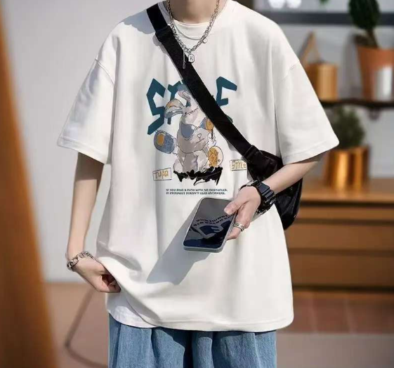 Half sleeve loose short sleeved shirt
