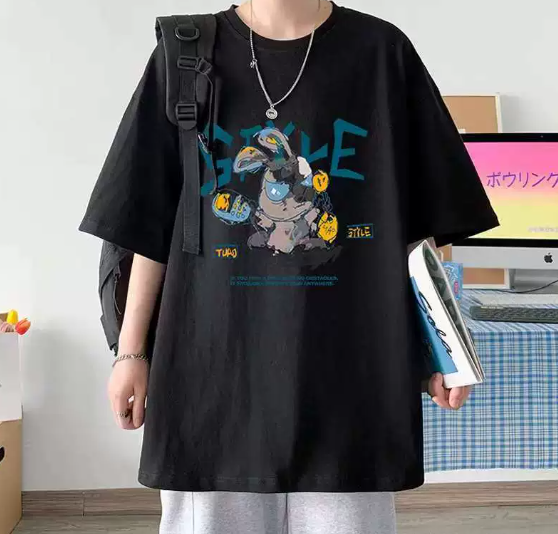 Half sleeve loose short sleeved shirt