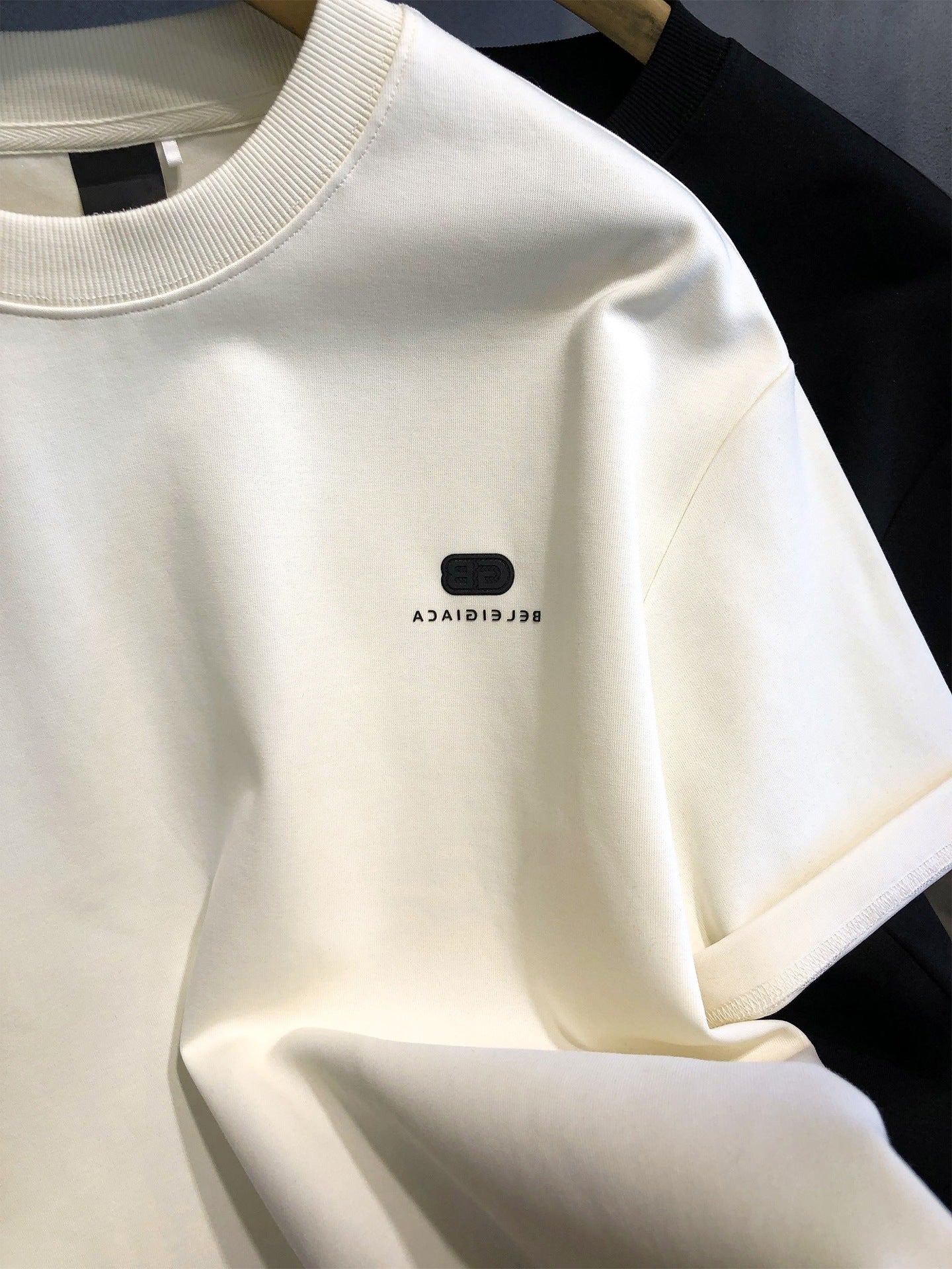 American half-sleeve T-shirt for men