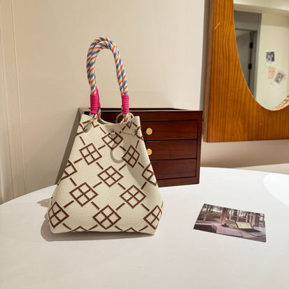 Knitted Handbag with Magnetic Buckle