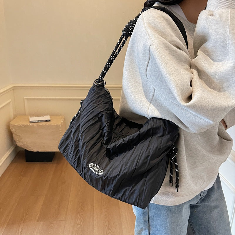 Women's large capacity tote bag