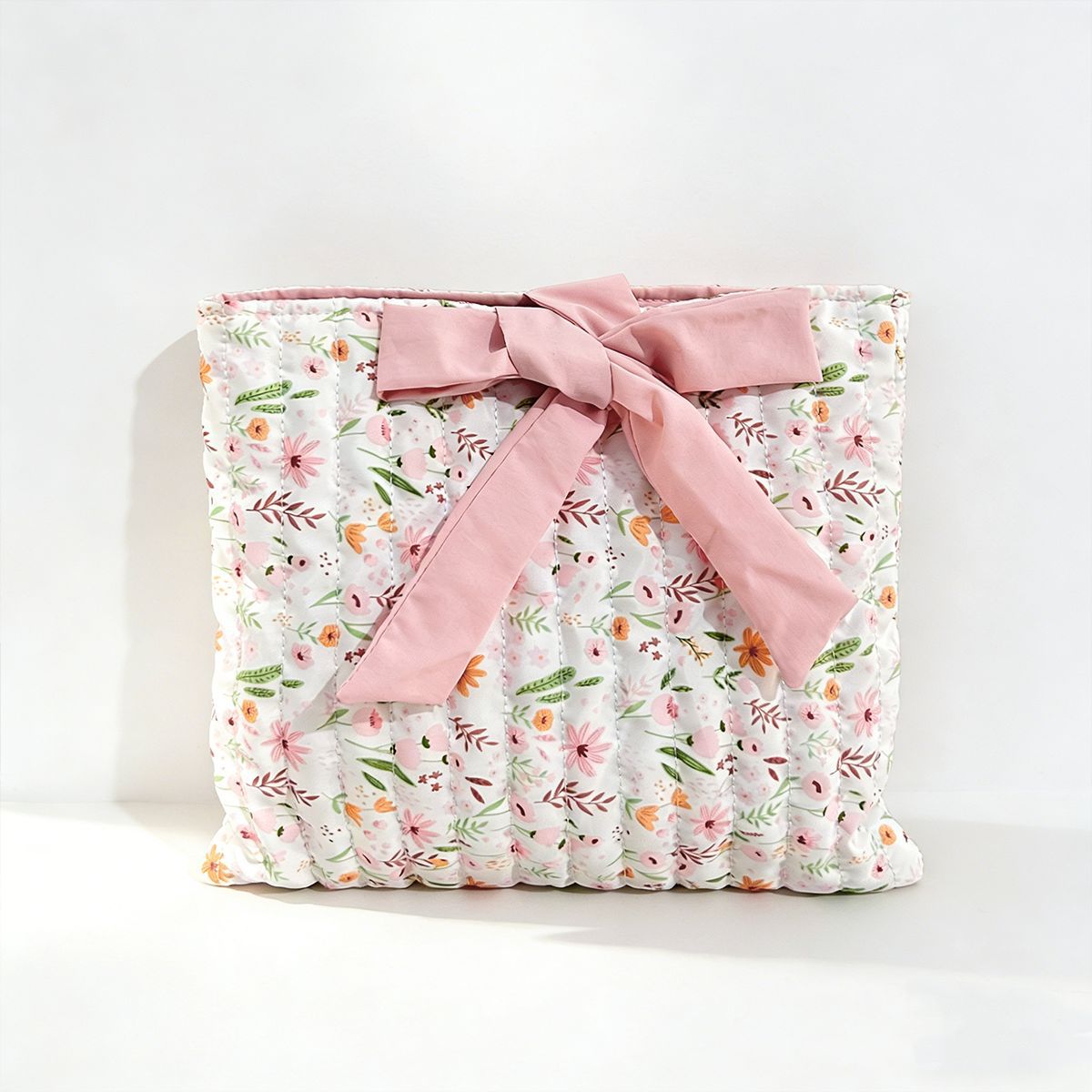 l Floral Fabric Cosmetic Bag