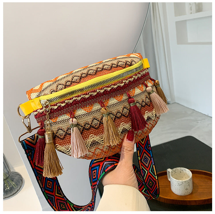 Ethnic Lace Tassel Shoulder Bag