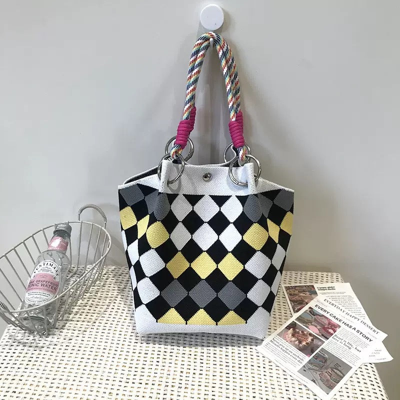 Knitted Handbag with Magnetic Buckle