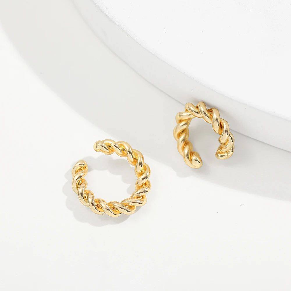 Pearl clip earrings with ear cartilage clips