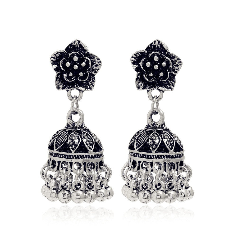 Bohemian ethnic carved retro patterns, creative bell earrings, exaggerated and personalized ethnic style earrings from Europe and America