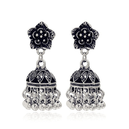 Bohemian ethnic carved retro patterns, creative bell earrings, exaggerated and personalized ethnic style earrings from Europe and America