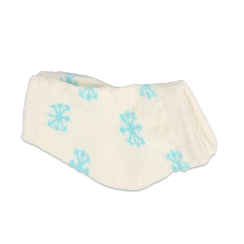 Moisturizing and nourishing heel socks