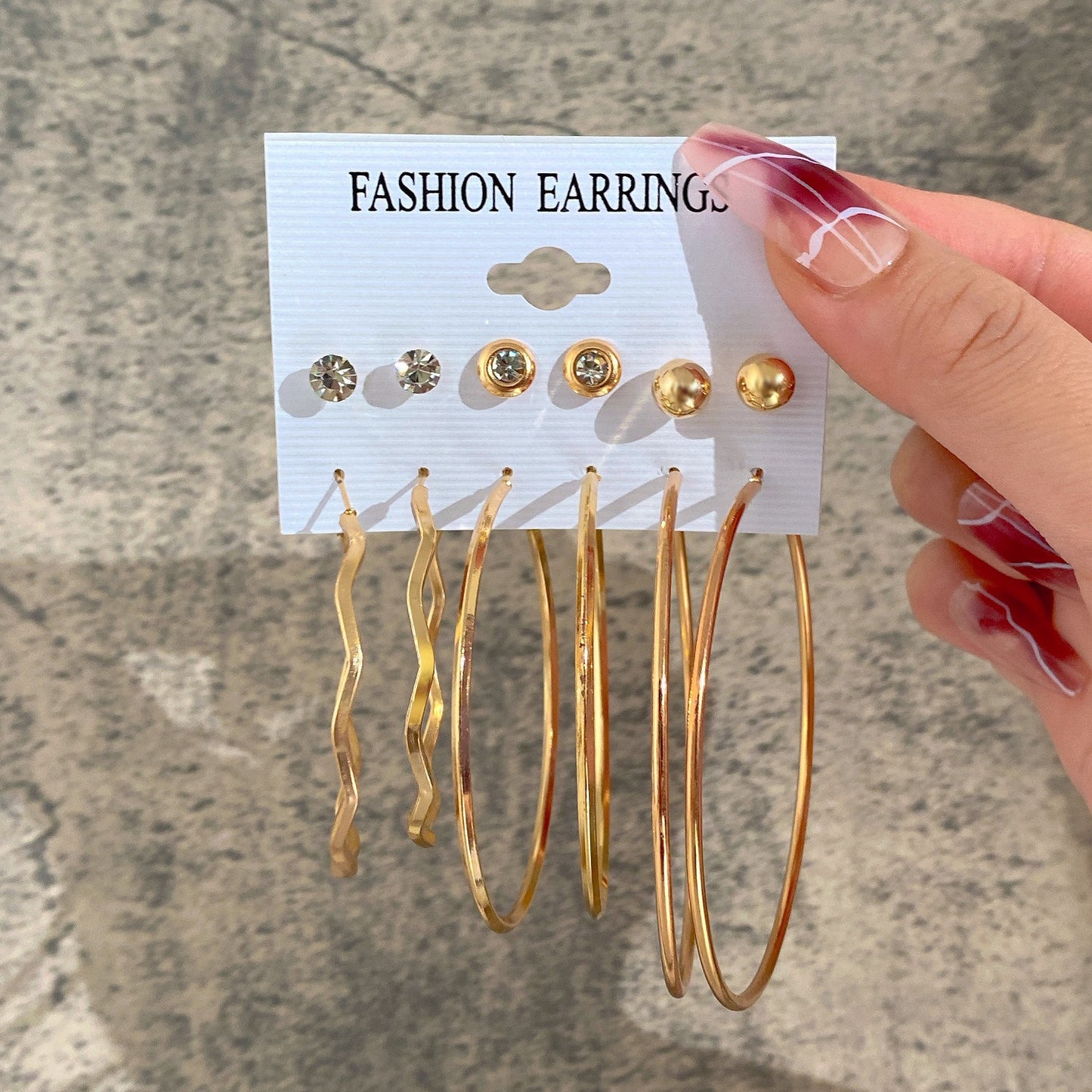 New Inlaid Pearl Ladies Earrings Creative French Vintage Gold Earrings 6 Pieces Set