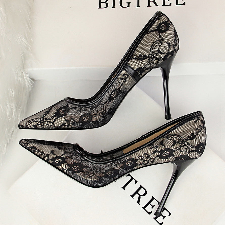 Slimming shallow pointed lace-up high heels