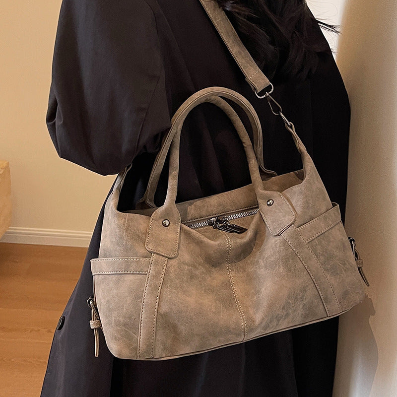 Handheld travel bag