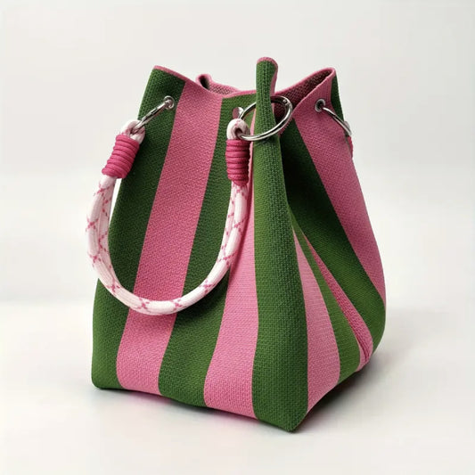 Knitted handbag and shoulder bag