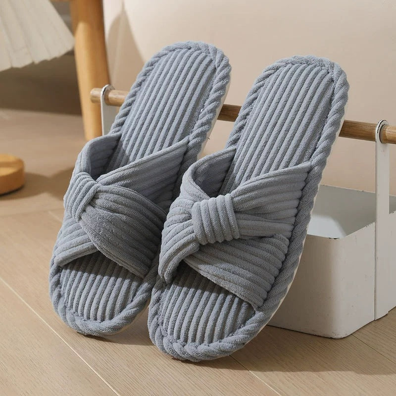 Warm-keeping ladies' slippers