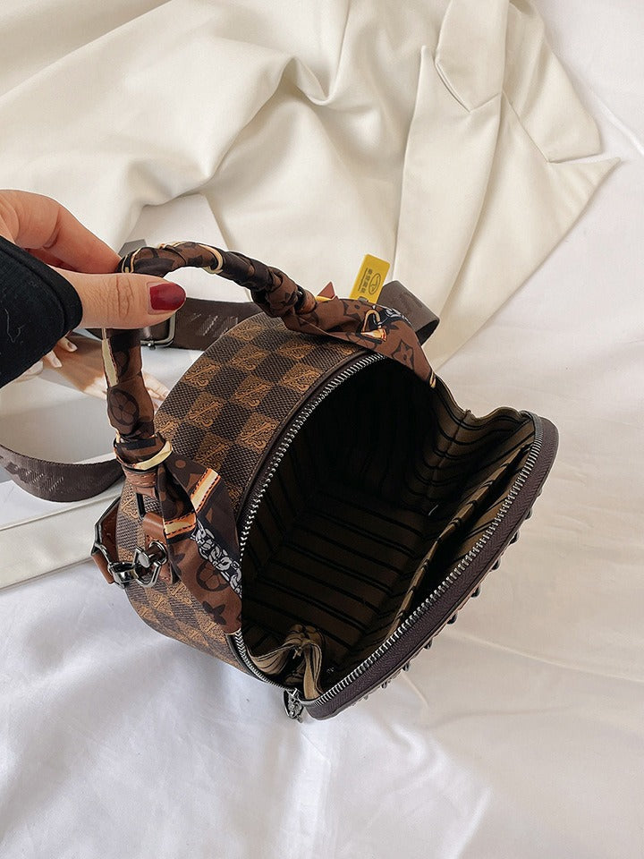 Retro Round Cake Crossbody Bag