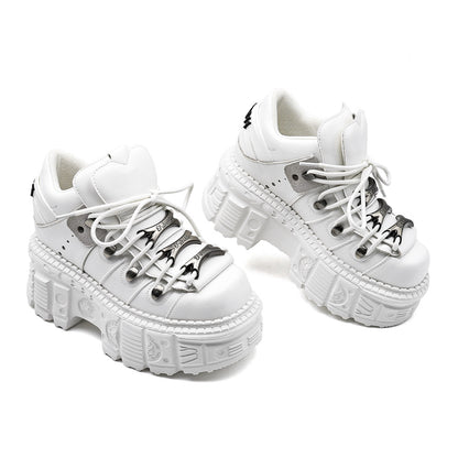 Extra-thick bottom punk boots