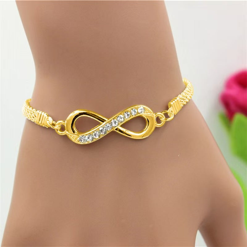 Heart-Shaped Open Bracelet