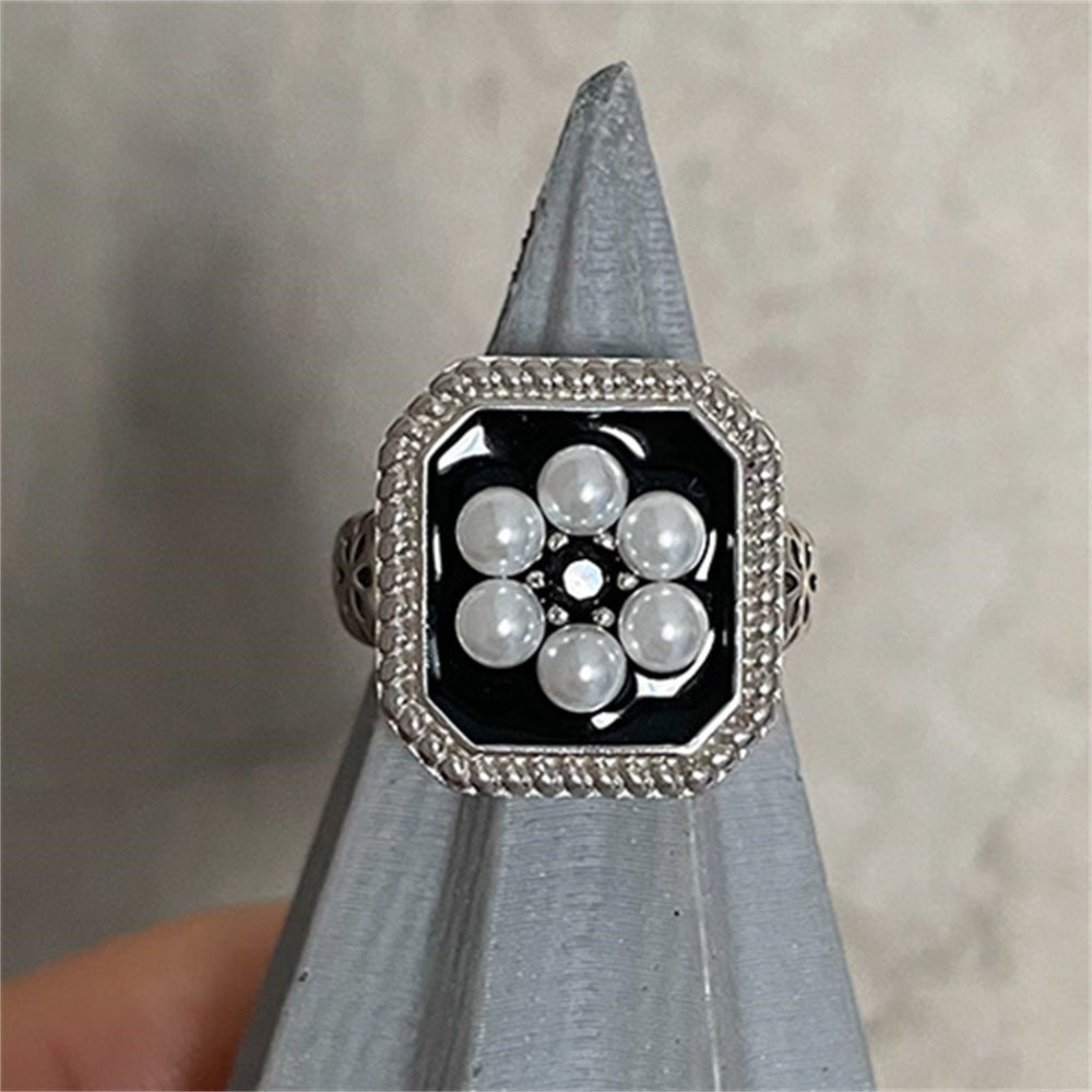Retro Heavyweight Ring for Women