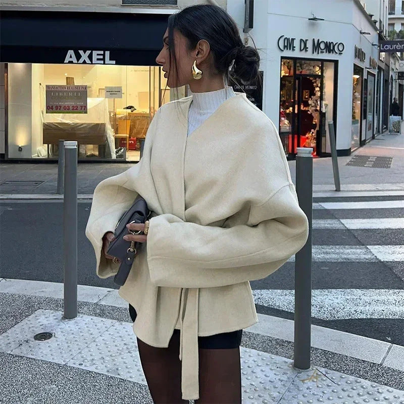 V-neck long-sleeved jacket