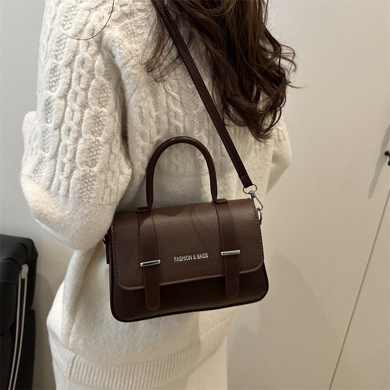 Simple hand-held small square bag
