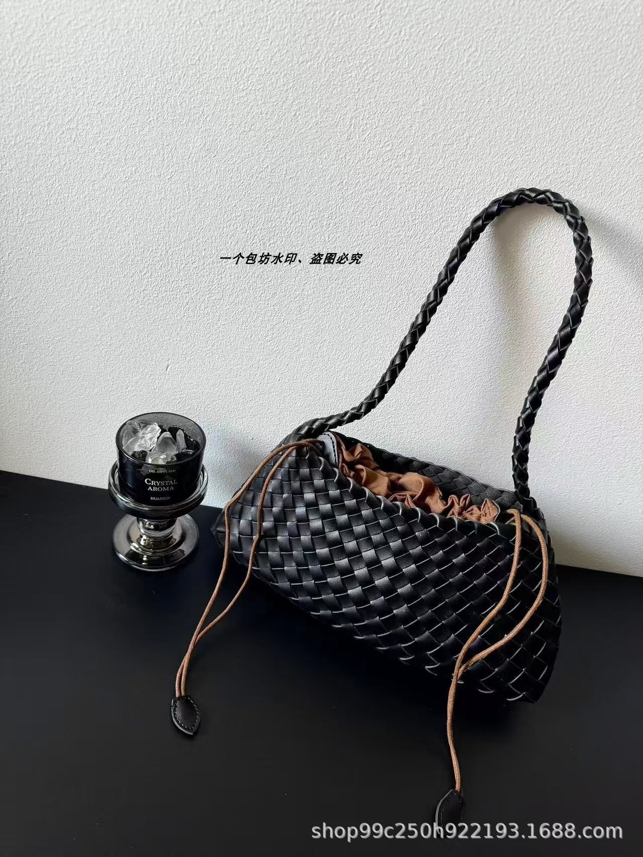 Genuine leather hand-woven bags