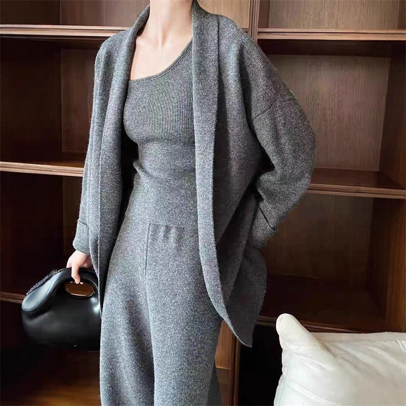 Knitted sweater suit