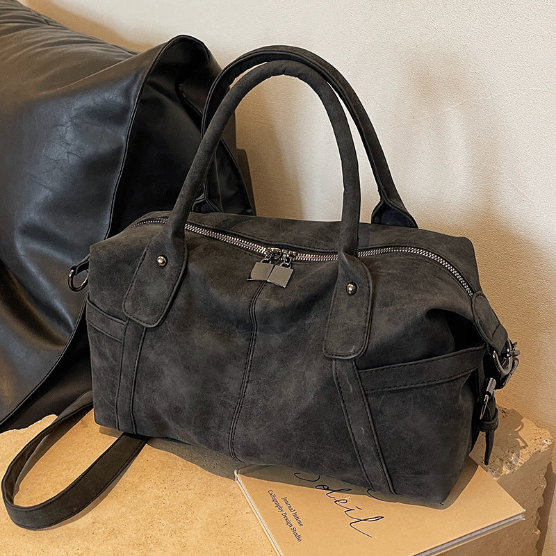 Handheld travel bag