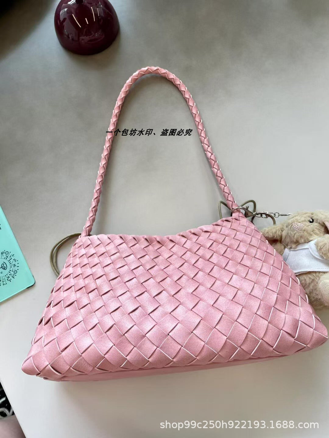 Genuine leather hand-woven bags