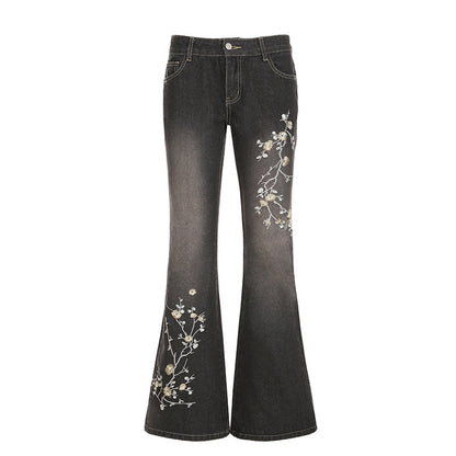 Distressed washed jeans
