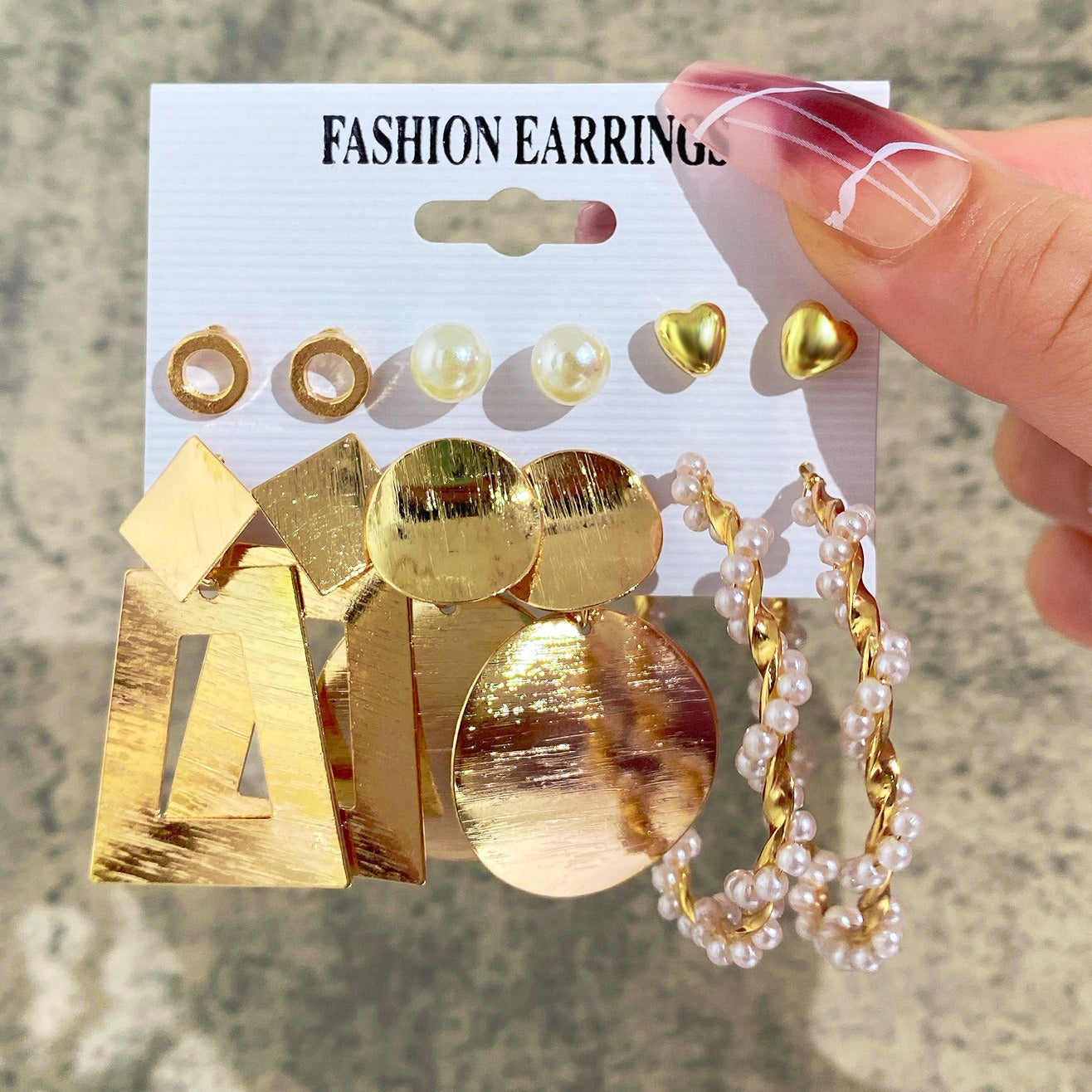 New Inlaid Pearl Ladies Earrings Creative French Vintage Gold Earrings 6 Pieces Set