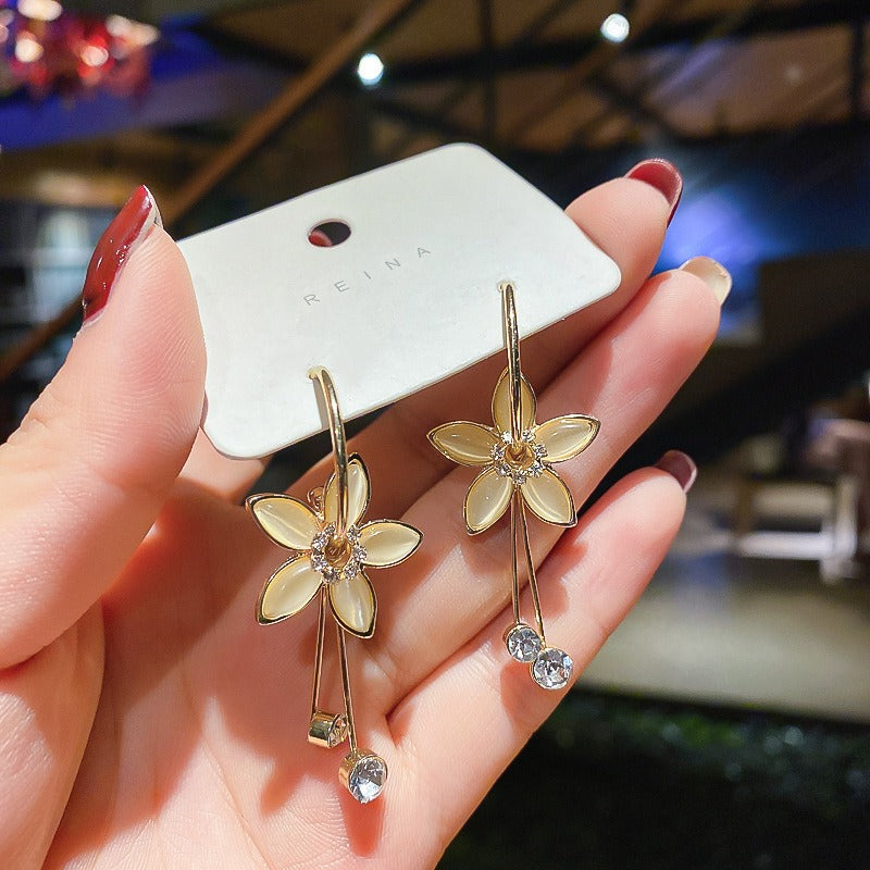 S925 Silver Needle Cat's Eye Small Earrings Female Geometric Square Love Diamond Earrings Simple Atmosphere Earrings