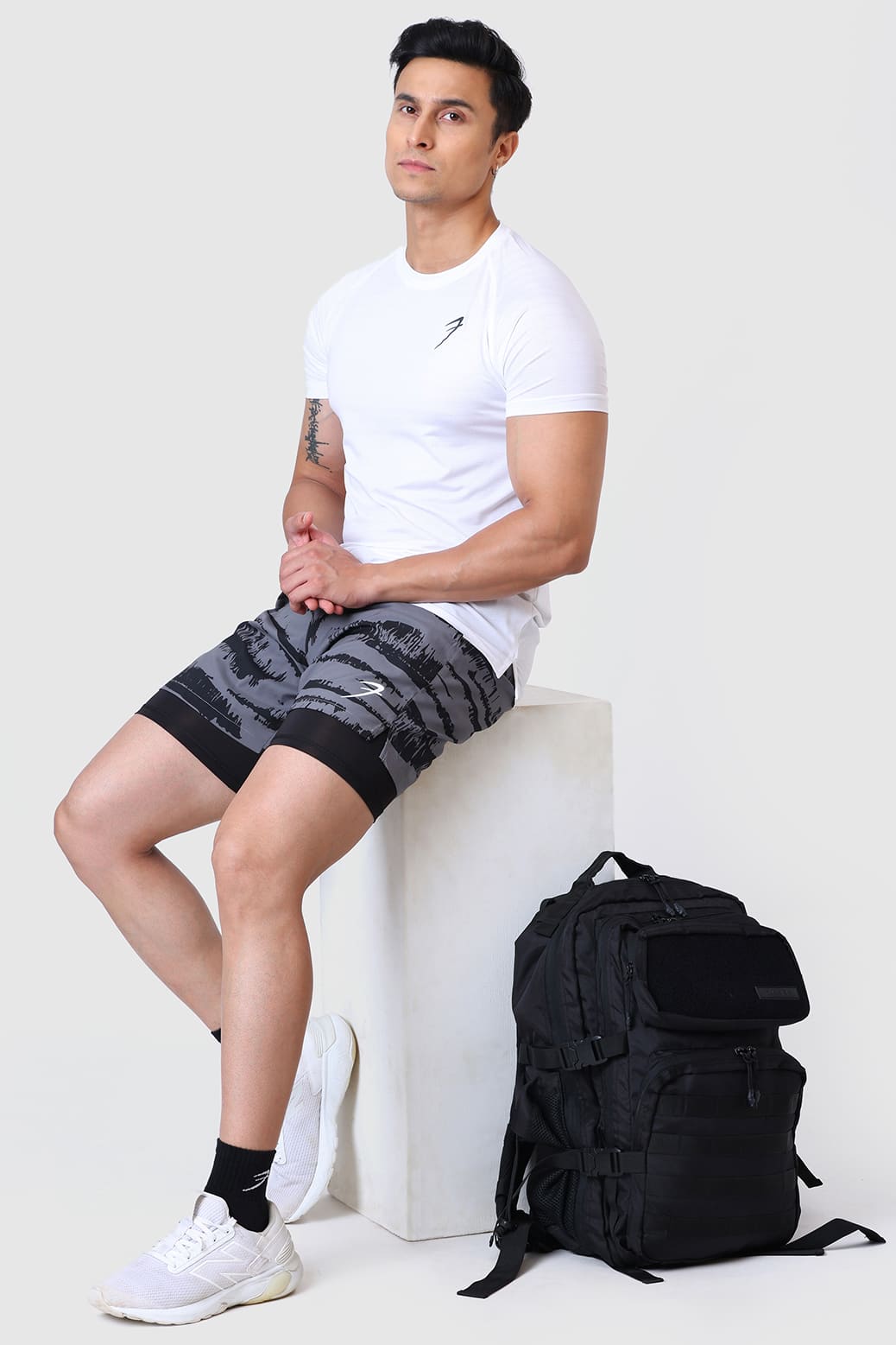 2 in 1 Printed Compression Shorts Gold Grey