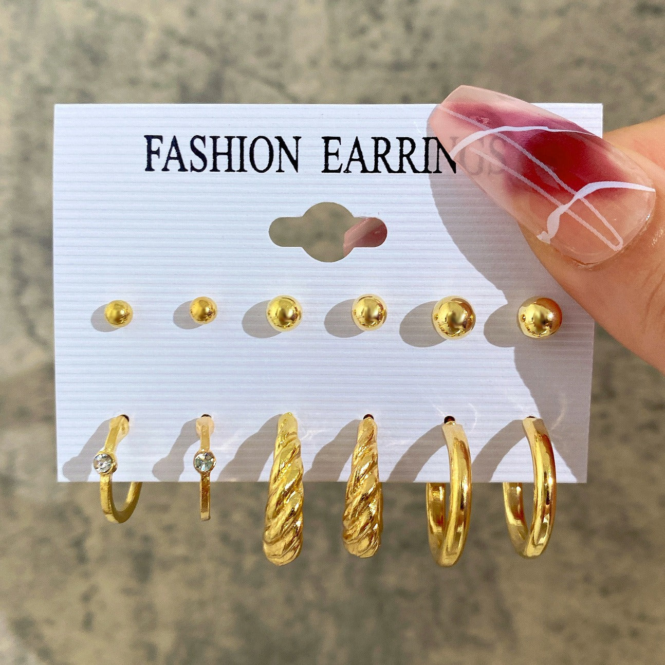 New Inlaid Pearl Ladies Earrings Creative French Vintage Gold Earrings 6 Pieces Set