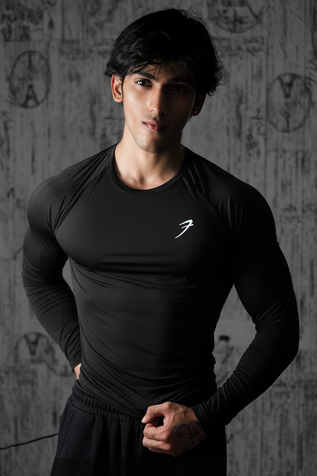 Bare Nylon Fullsleeves T-shirt Black