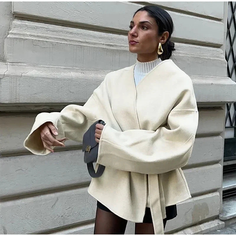 V-neck long-sleeved jacket