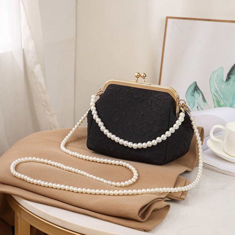 Pleated shell bag crossbody bag