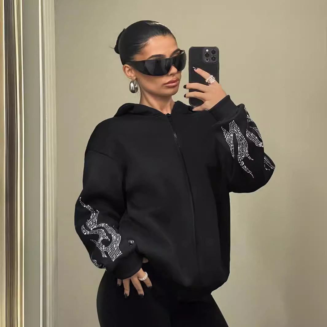Loose-fitting zip-up hoodie