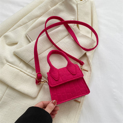 Western Style Chain Crossbody Bag