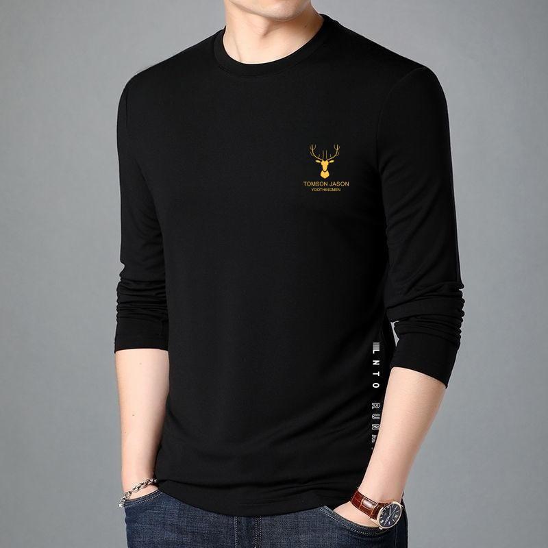 Long-sleeved T-shirt