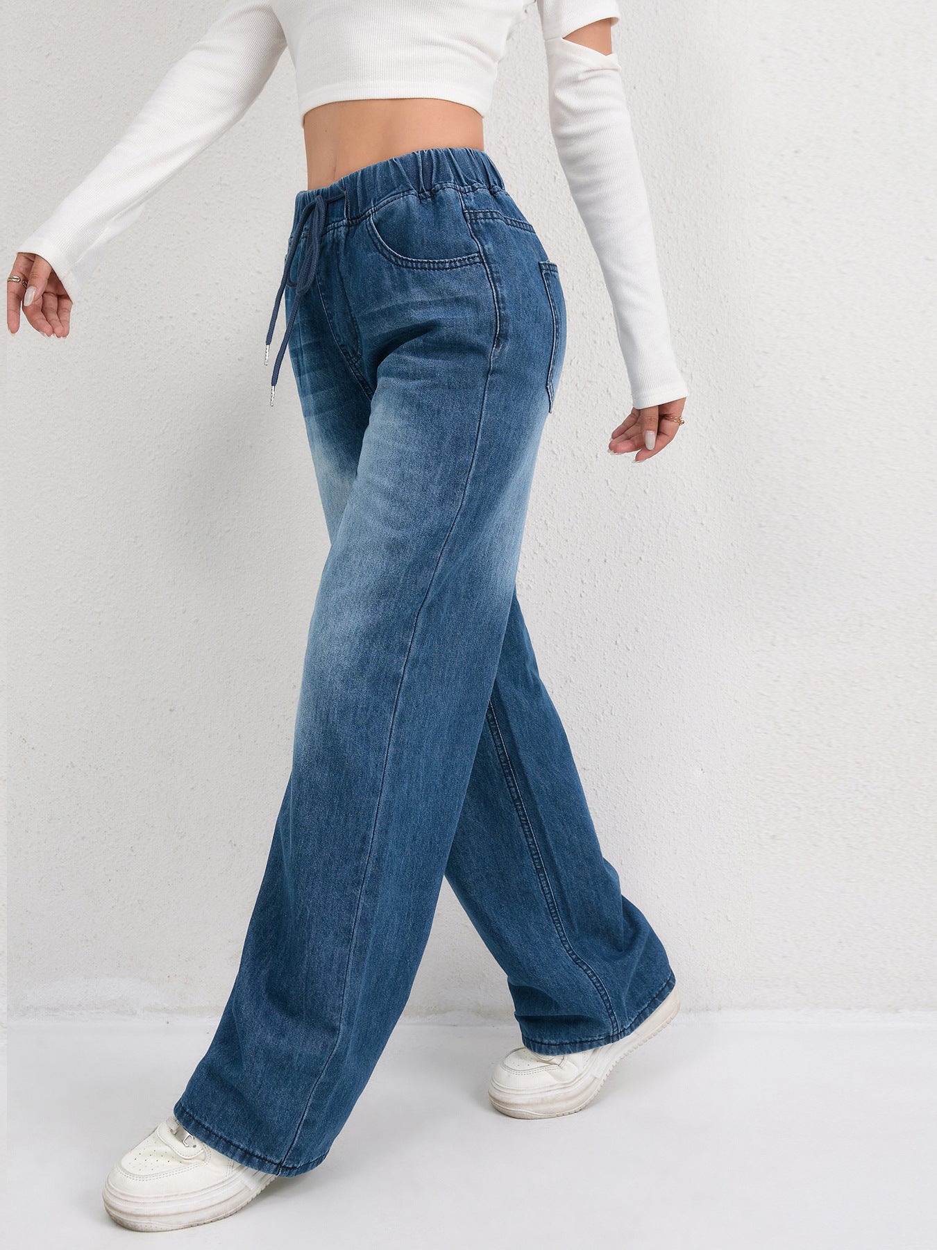 Relaxed-fit, drawstring, wide-leg, washed, comfortable women's jeans