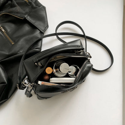 Spicy girl style single-shoulder crossbody bag