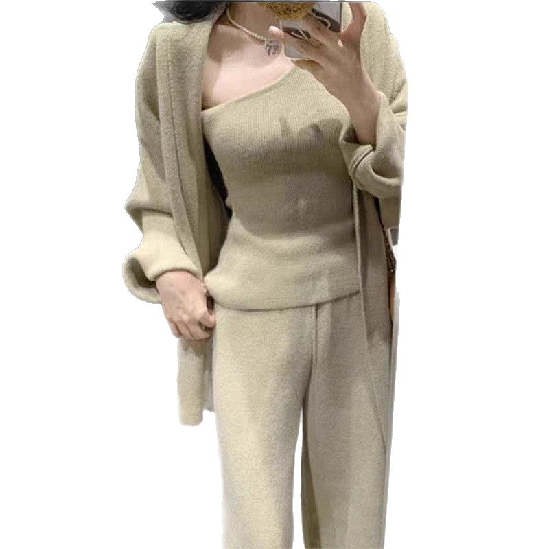 Knitted sweater suit