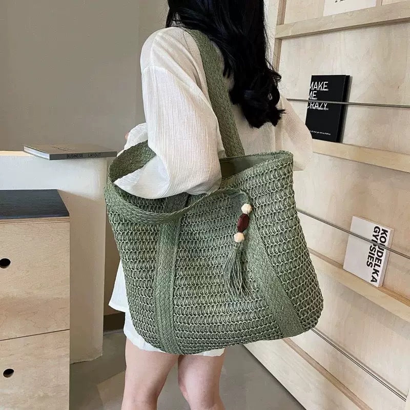 Woven Straw Shoulder Bag with Wide Braid Design