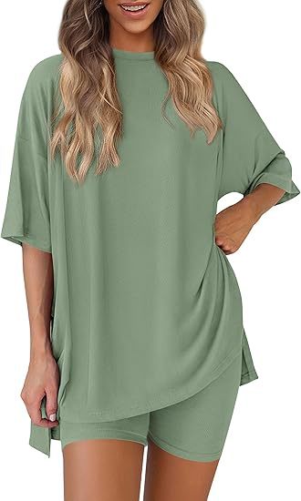 Women's Casual Short Sleeve Top and Shorts Set